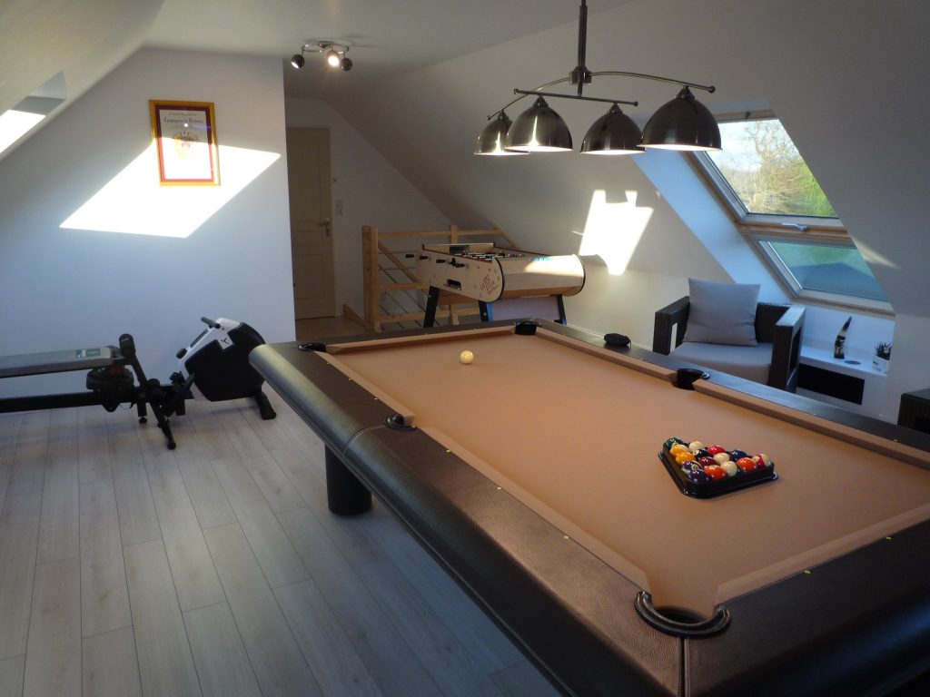 Aménagement de combles avec salle de billard